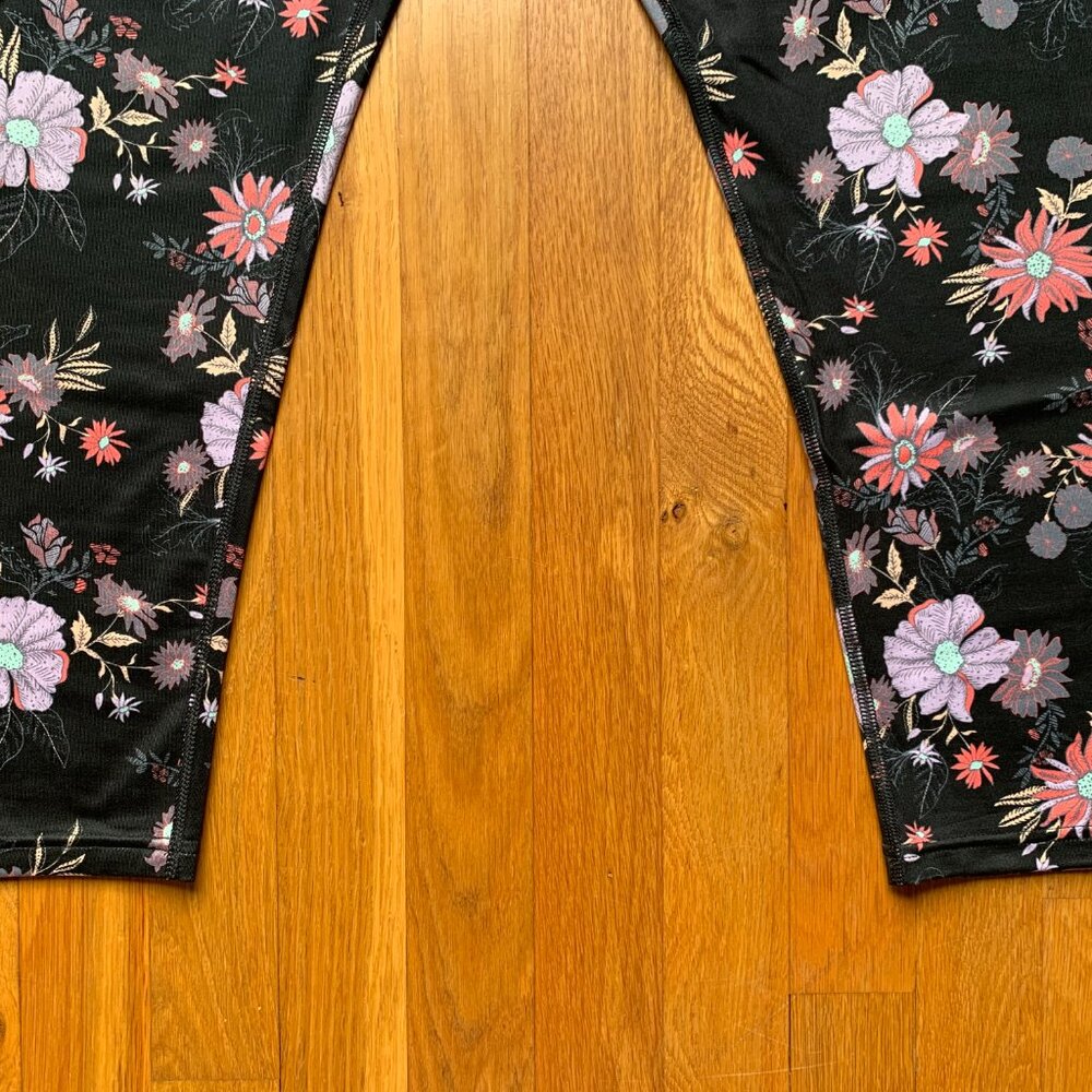 NWT Flower Leggings Black Melon Purple Womens XL - Picture 5 of 12
